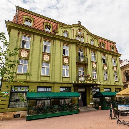 Grand Hotel Praha Jičín エクステリア 写真