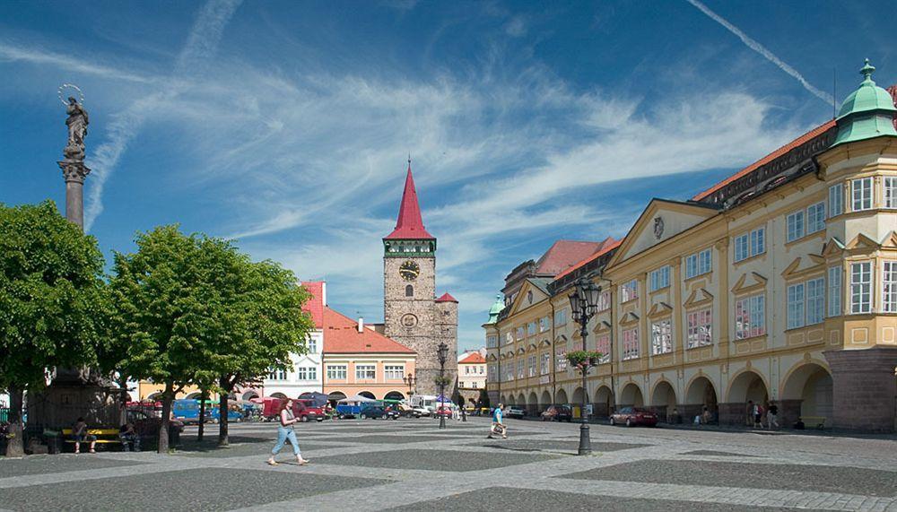 Grand Hotel Praha Jičín エクステリア 写真